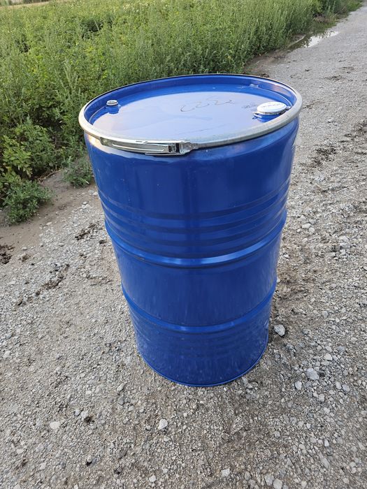 Beczka metalowa po tluszczu roslinym 200l.