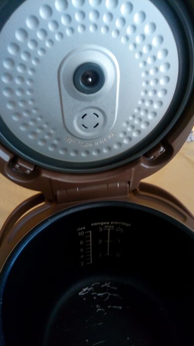 Robot de cozinha/Panela elétrica/ Multicooker