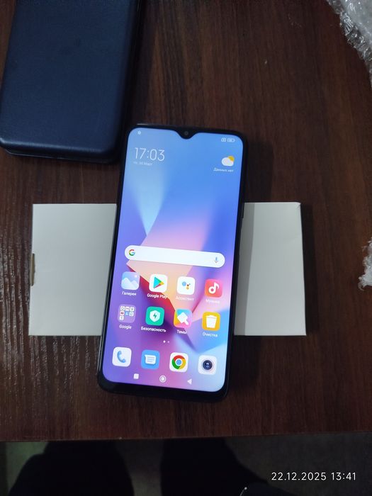Телефон, смартфон Xiaomi Redmi 9T 4/64 Gb