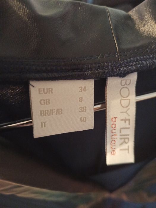 Niebieska sukienka bonprix