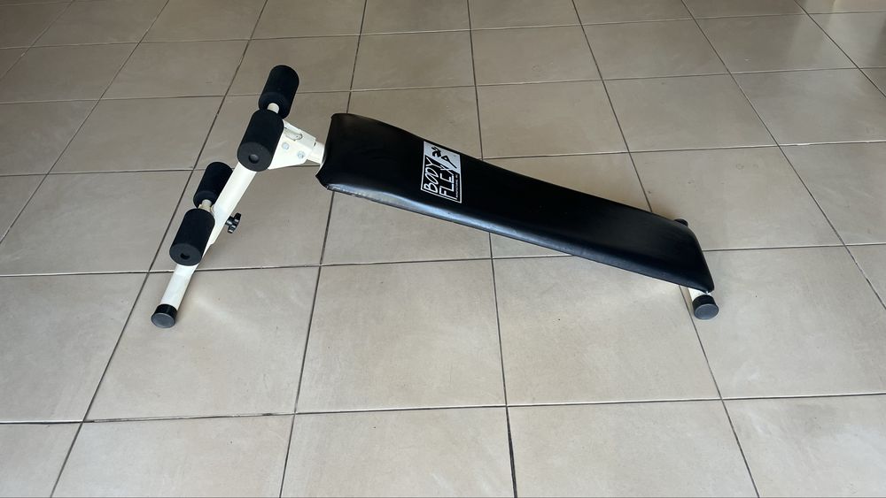 Banco de Abdominais Declinado Body Flex