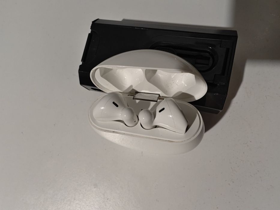 Huawei FreeBuds 3( jak airpods)