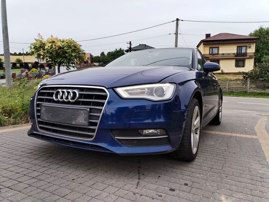 Audi A3 Sportback klima/elektryka/oryginał lakier przebieg/alu/navi/prosto od Niemca