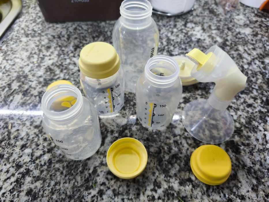 Biberons + máquina manual medela