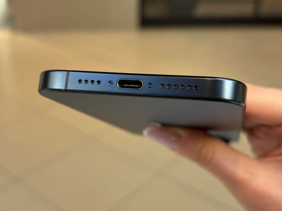 iPhone 15 Pro Max 256 GB Blue Titanium