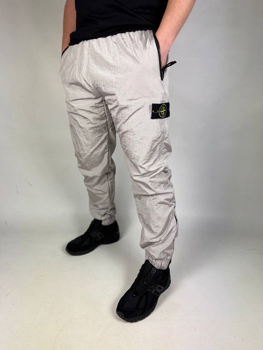 Нейлонові штани Stone Island