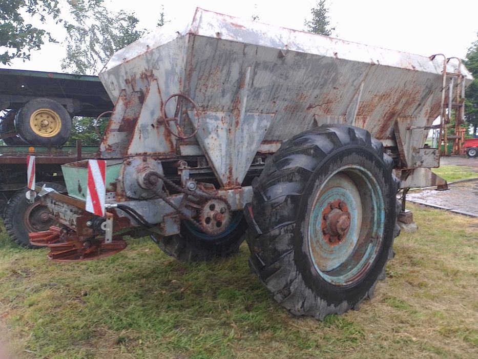 Rozsiewacz rcw 5 piaskarka solarka d032.1
