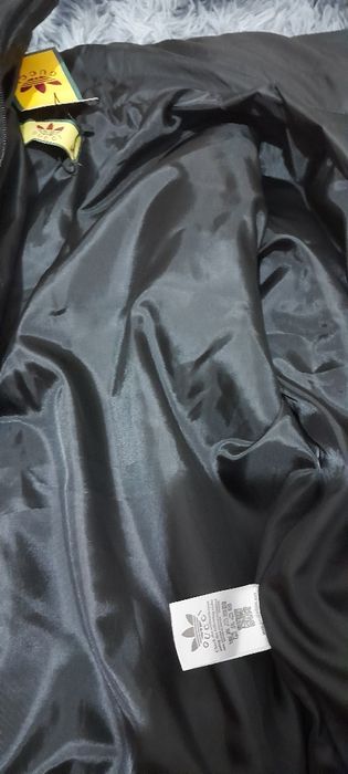 Продам куртку жіночу нову