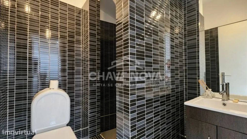 Apartamento Duplex T3 Mobilado na Foz Velha - A poucos passos do mar!