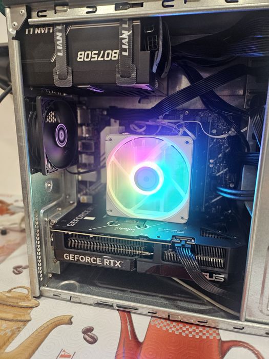 PC Gaming/Workstation 12600KF/RTX 5070/16GB DDR4/1TB NVMe