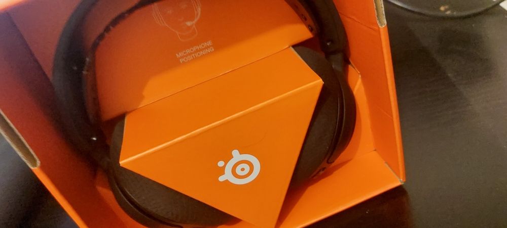 Fones Arctis Nova 5 wireless