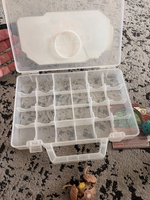 Bakugan zestaw figurku i karty