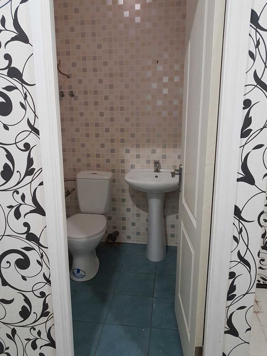 Здам фасадне нежитлове приміщення в центрі міста: Велика Арнаутська.