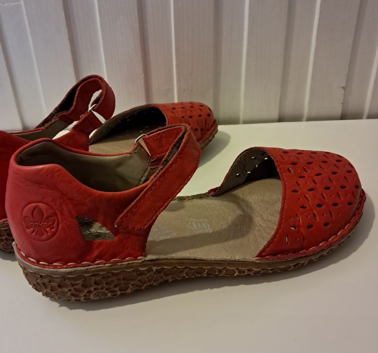 Sprzedam skórzane buty damskie
