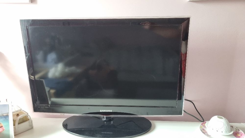 Telewizor 32 cale Samsung Led z USB bez internetu