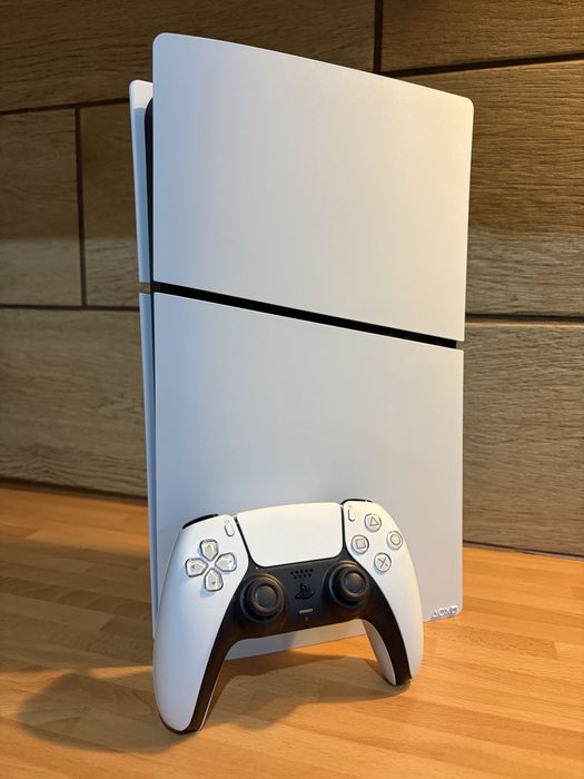 Ps5 Digital com 2 comandos