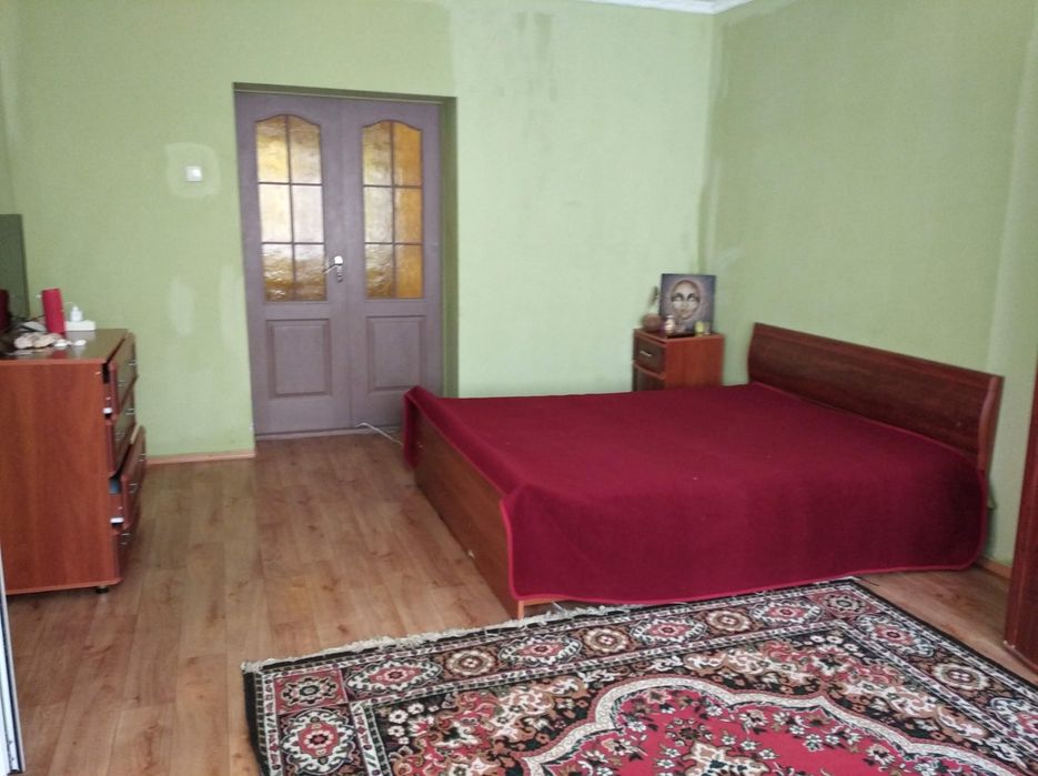 Продам двох поверховий будинок