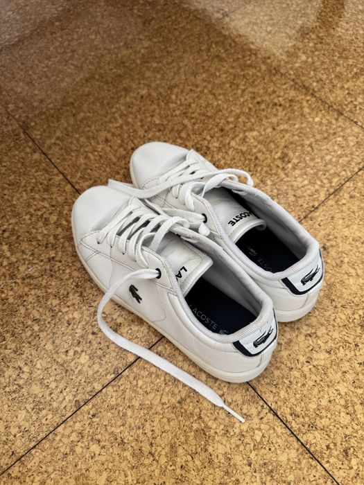 Tenis lacoste brancos