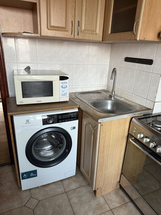 Продам кухню вживану