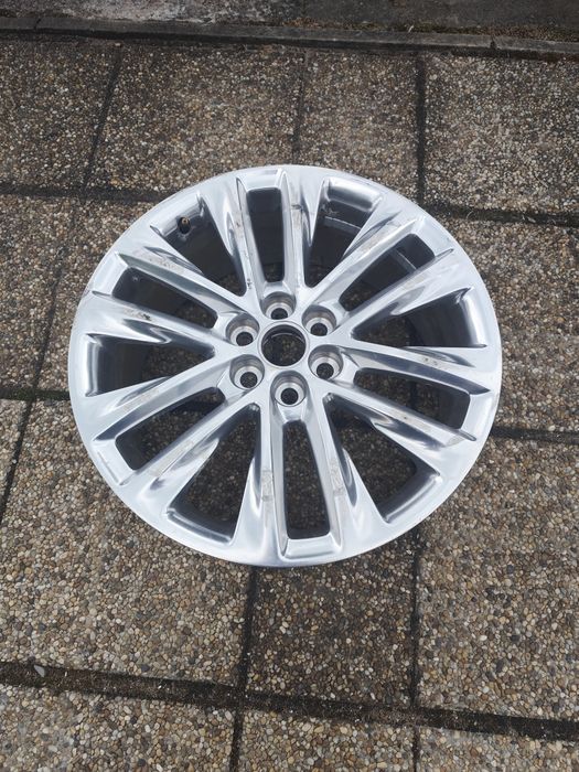 Cadillac XT5 XT6 felgi aluminiowe pojedyncze 20x8