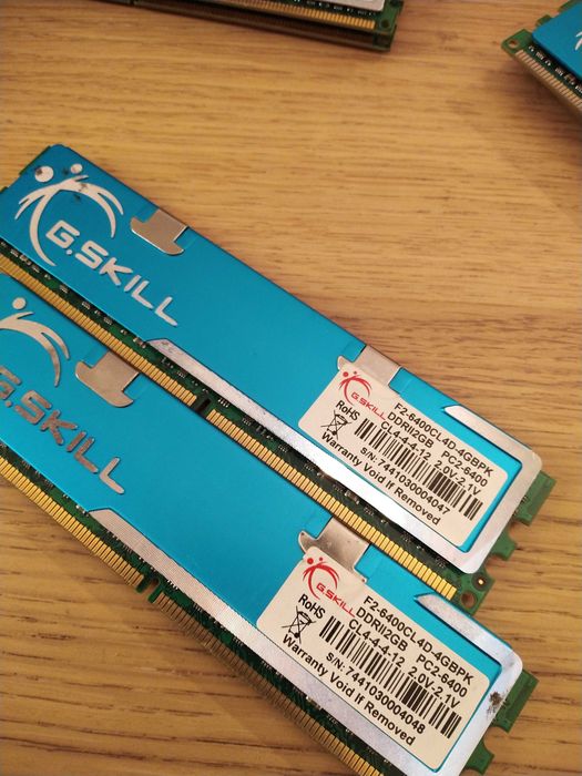 Kit G. Skill 2 X 2gb pc6400 CL 4-4-4-12