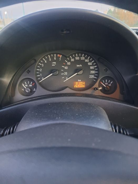 Corsa C a gasolina