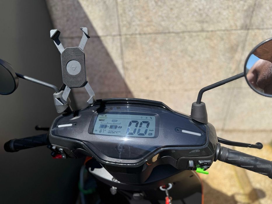 Moto Scooter NIU MQi GT Evo como nova!