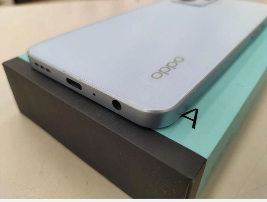 Продам гарний смартфон Oppo Reno 7