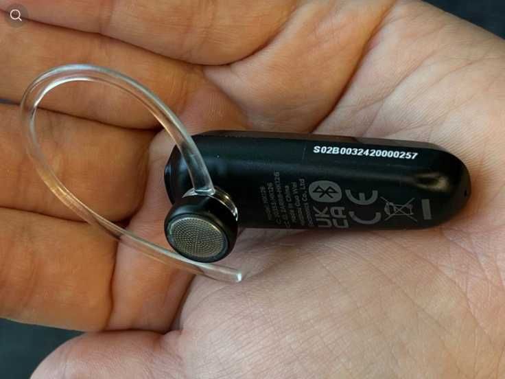 Bluetooth-гарнітура Motorola HK126 Black нова