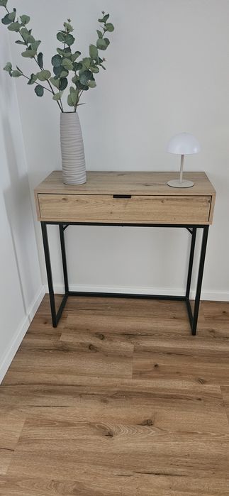Konsola do przedpokoju