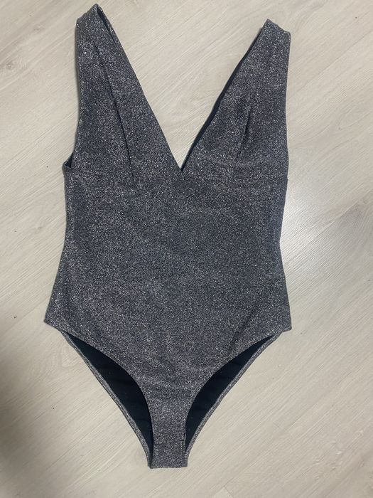 Боді жіноче з глубоким вирізом Zara