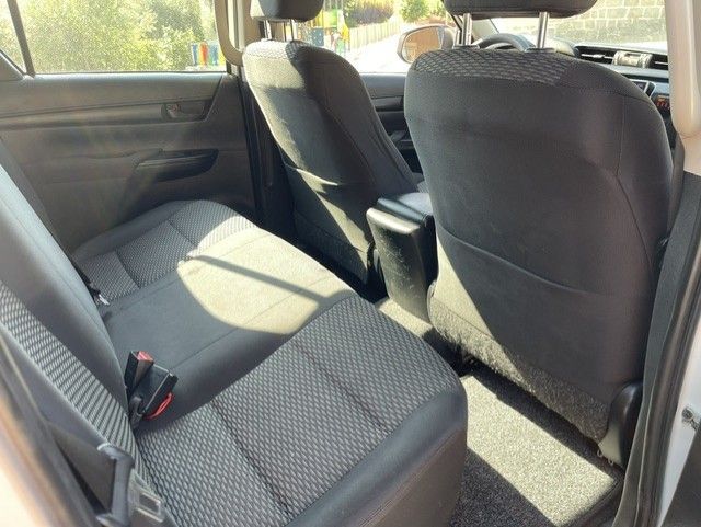 Toyota Hilux 2.4 D-4D 4WD CD CH