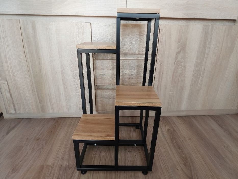 Stojak na Rośliny 4 Poziomowy Kwietnik Piętrowy Metalowy NOWY