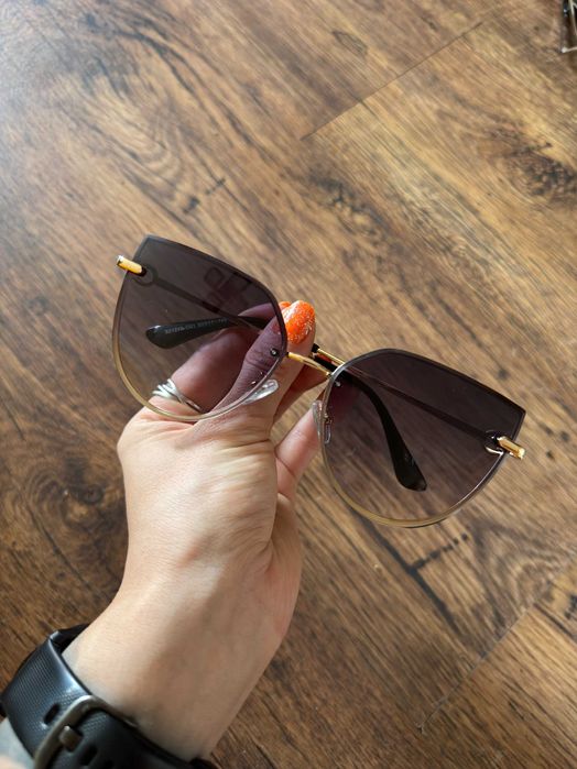 Okulary przeciwsłoneczne, kocie oko, czarne, złote, damskie