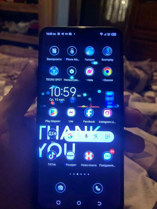 продам  або обмін на айфон 7+