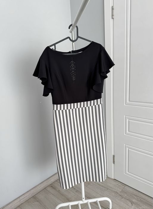 Сукня  плаття  спідниця zara костюм