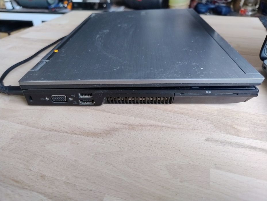Laptop i5 DELL LATITUDE E6410 Alu Ram 4g GSM  WIN 10 HOME PRO
