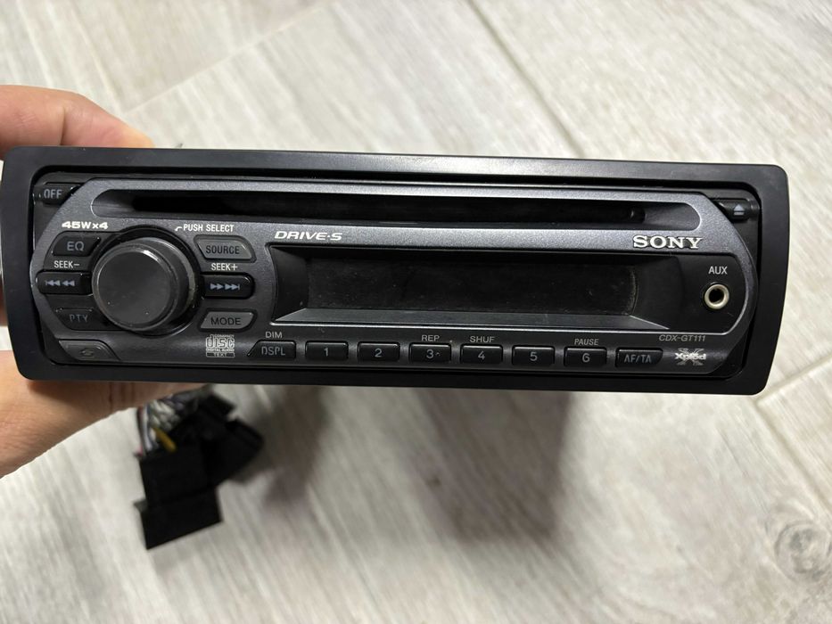 Auto Radio Sony Xplod CDX GT 111