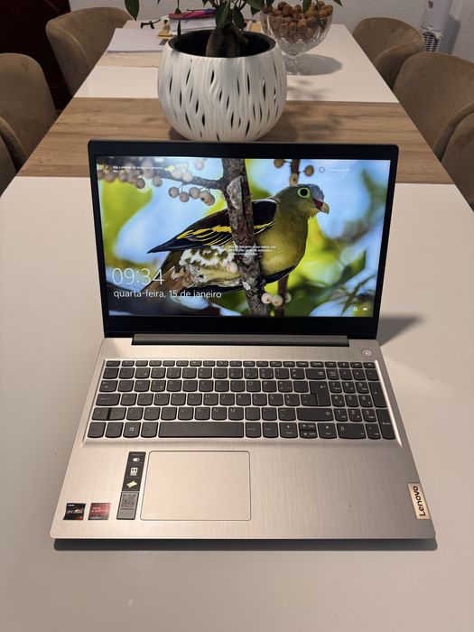 Lenovo ideapad 3