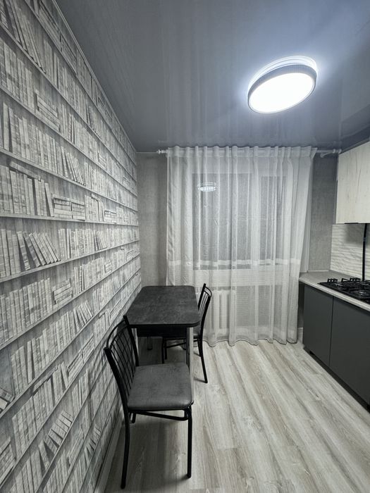 Продам однокомнатную квартиру с ремонтом на площади Мира , 1 этаж!!!