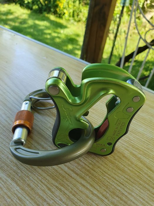 Przyrząd półautomatyczny Climbing Technology Click Up+ oryginalny karabinek HMS