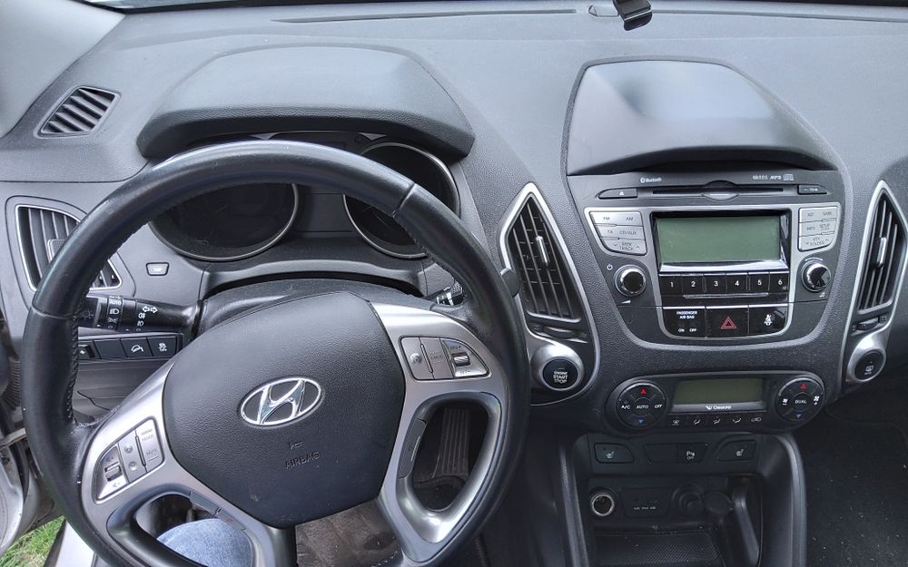 Sprzedam Hyundai ix35  w dobrym stanie.