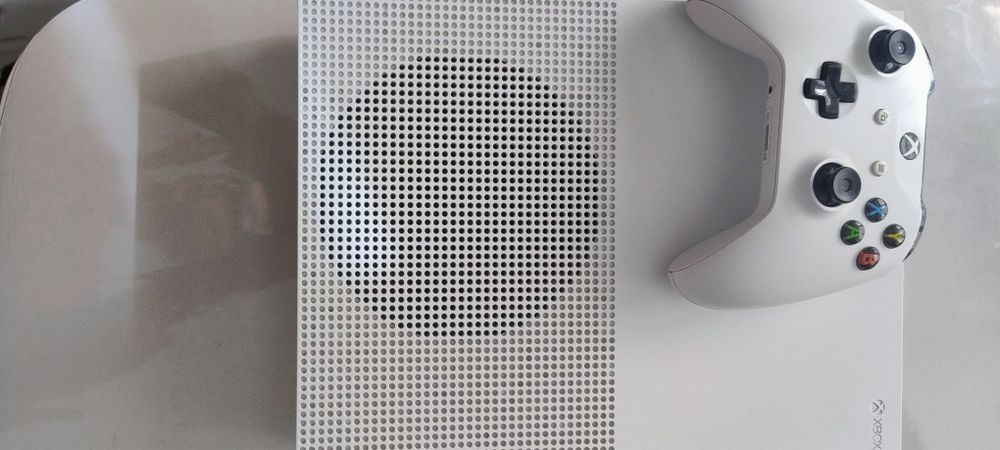 Продажа Xbox One S 1TB