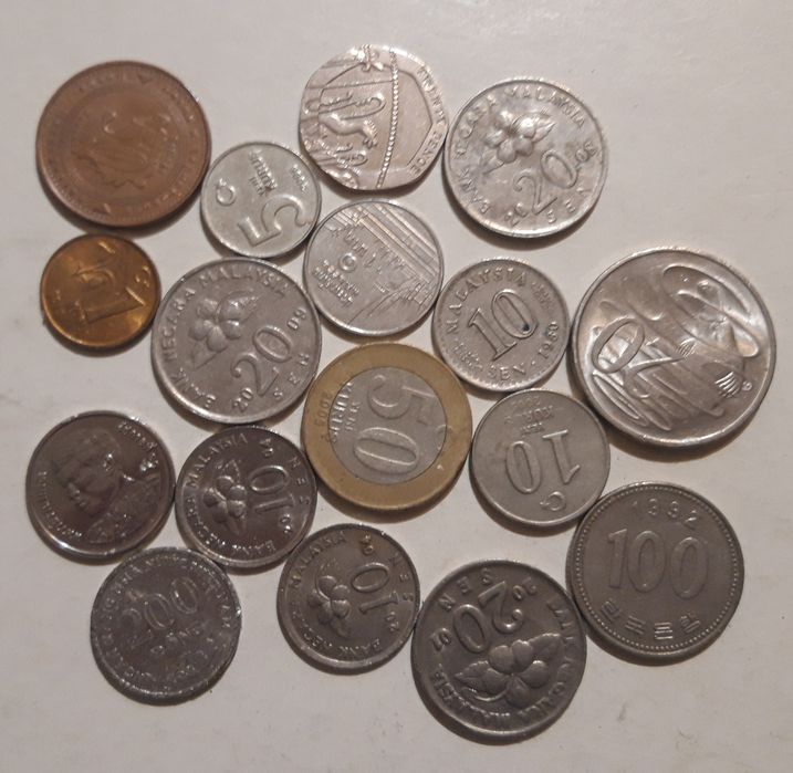 Монеты разных стран мира.