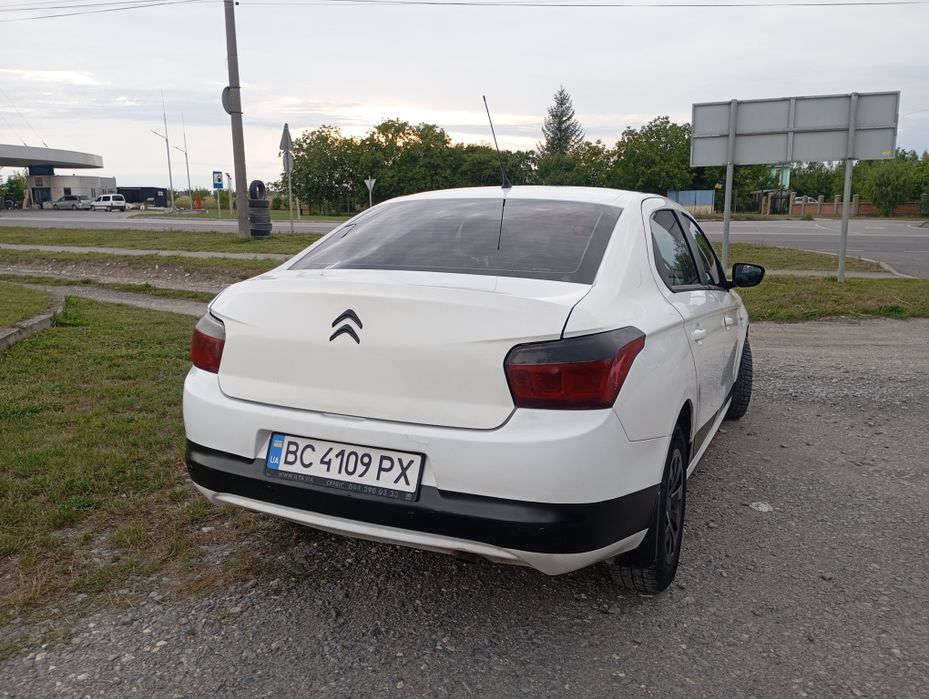 автомобіль  Сітрoен 2013рв 1.6дизель