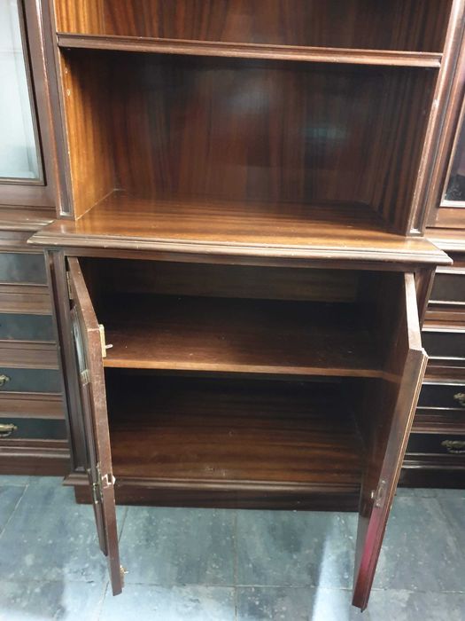 Móvel de Sala em Madeira