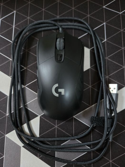 Rato Logitech G403