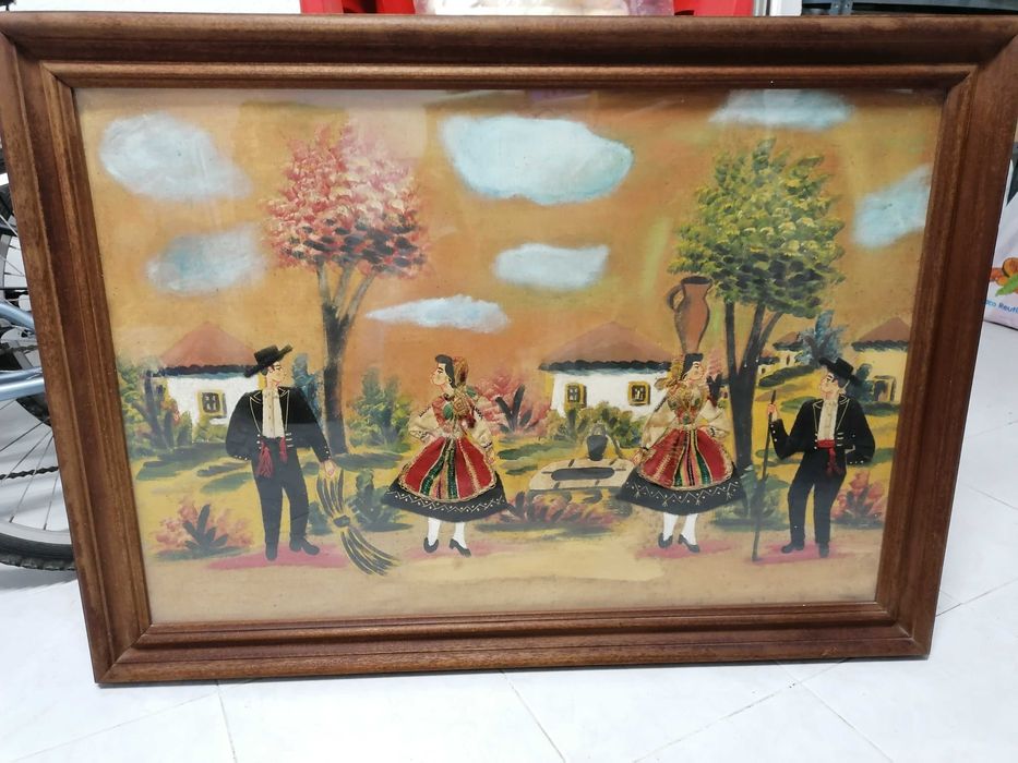 Peça de arte antiga, pintada/trabalhada á mão (BOM ESTADO)