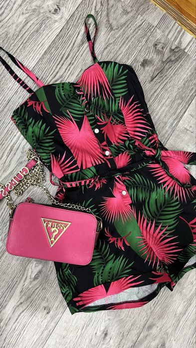 Шикарный комбинезон размер С