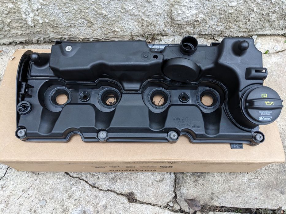 Клапана кришка VW AUDI 1.6 2.0 TDi 03L103469R CM